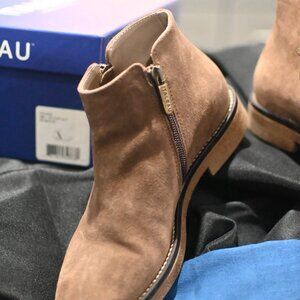 ITALEAU SUEDE ANKLE BOOTIES (from Italy)